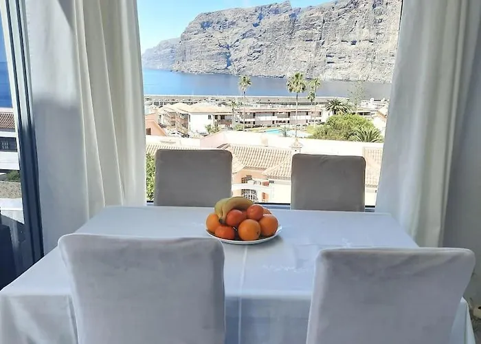 Amazing View Gigantes & La Gomera Acantilado de los Gigantes