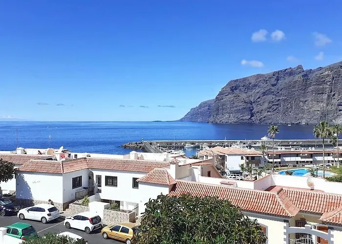 Amazing View Gigantes & La Gomera Acantilado de los Gigantes
